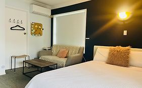 La Sol - Ensuite & Seperate Entrance - Close To Uni